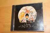 QUEEN / A Day At The Races - 1976 / UK